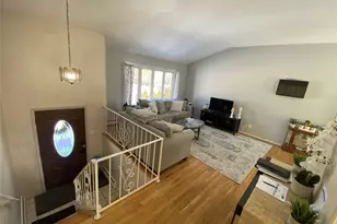 [Address not provided], Hauppauge, NY 11788 - Photo 16