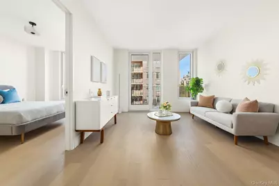 30-55 Vernon Boulevard #5N, Astoria, NY 11102 - Photo 2