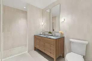 30-55 Vernon Blvd, Astoria, NY 11102 - Photo 4