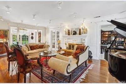 1345 Harbor Road, Hewlett, NY 11557 - Photo 8