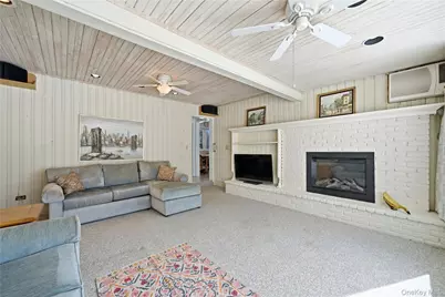 38 Bradish Lane, Bay Shore, NY 11706 - Photo 18