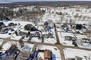 38 Bradish Ln, Bay Shore, NY 11706 - Photo 34