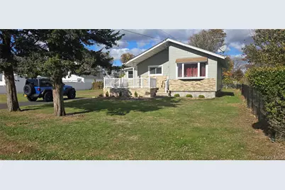 19 Kent Drive, Shirley, NY 11967 - Photo 12