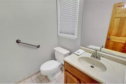 11 Primrose Lane, North Babylon, NY 11703 - Photo 16