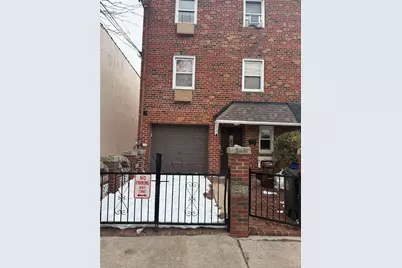 7961 78th Avenue, Glendale, NY 11385 - Photo 4