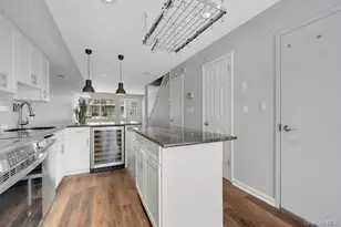 202 Park Ridge Ln, White Plains, NY 10603 - Photo 12