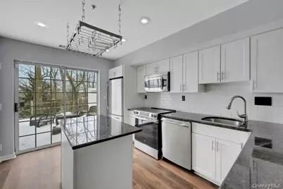 202 Park Ridge Lane, White Plains, NY 10603 - Photo 10