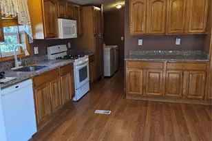 26 Cooper Rd, Poughkeepsie, NY 12603 - Photo 2