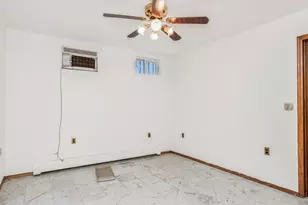 21-62 24th St, Astoria, NY 11105 - Photo 38