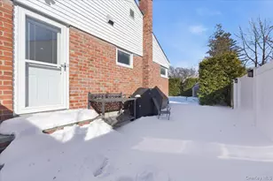 10 Darnley Pl, Huntington Station, NY 11746 - Photo 20