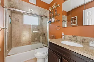 10 Darnley Pl, Huntington Station, NY 11746 - Photo 16