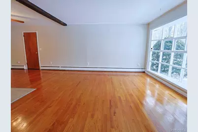 8 Wood Terrace, Newburgh, NY 12550 - Photo 10