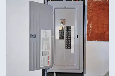 8 Wood Terrace, Newburgh, NY 12550 - Photo 34