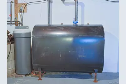 8 Wood Terrace, Newburgh, NY 12550 - Photo 32