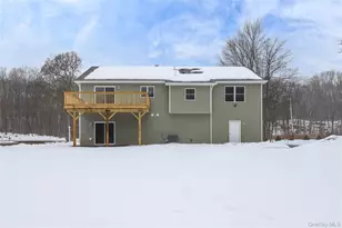 107 Robinson Ln, Wappingers Falls, NY 12590 - Photo 2