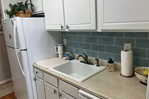 855 E Broadway, Long Beach, NY 11561 - Photo 18