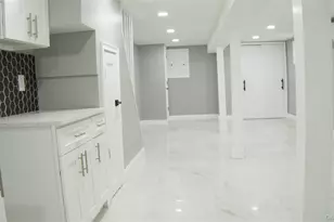 110-24 207th St, Queens Village, NY 11429 - Photo 20