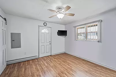 68 Coppersmith Road, Levittown, NY 11756 - Photo 16