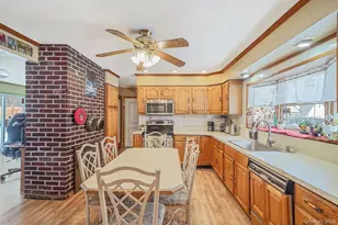 68 Coppersmith Rd, Levittown, NY 11756 - Photo 8