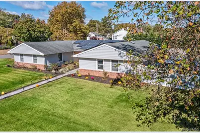 11 Onyx N Dr, Stony Brook, NY 11790 - Photo 2