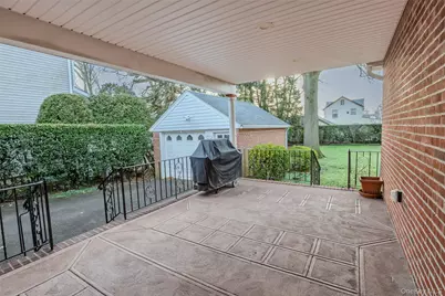 449 Mineola Boulevard, Williston Park, NY 11596 - Photo 26