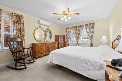 449 Mineola Boulevard, Williston Park, NY 11596 - Photo 14