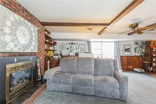 51 Forest Ave, West Babylon, NY 11704 - Photo 16