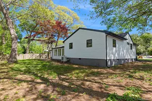 7 Magnolia Ln, Miller Place, NY 11764 - Photo 20