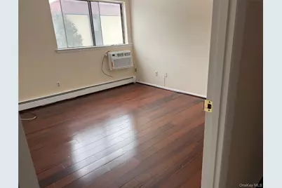 15 Granada Crescent #4, White Plains, NY 10603 - Photo 10