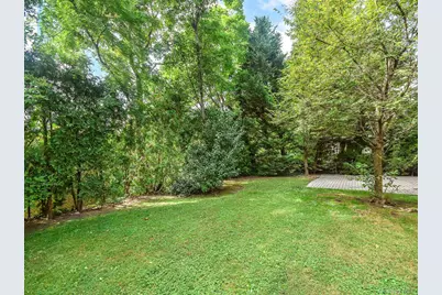 27 Oakland Drive, Port Washington, NY 11050 - Photo 26