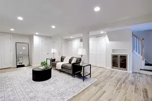 27 Oakland Dr, Port Washington, NY 11050 - Photo 20