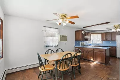 28 Paddock Place, Newburgh, NY 12550 - Photo 12