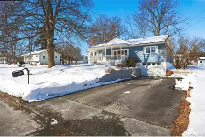 28 Paddock Place, Newburgh, NY 12550 - Photo 4