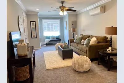 82 Park Avenue #4, Amityville, NY 11701 - Photo 4