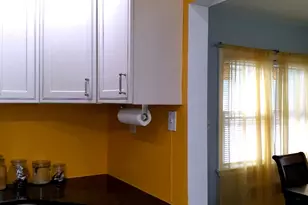 134-20 242nd St, Rosedale, NY 11422 - Photo 10