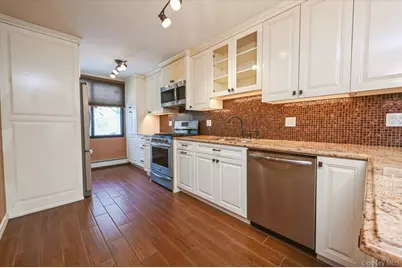 1120 Warburton Avenue #2A, Yonkers, NY 10701 - Photo 2