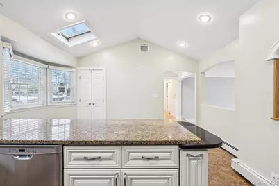 115 Arlington Road, Ronkonkoma, NY 11779 - Photo 18