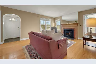 20 Taft Lane, Ardsley, NY 10502 - Photo 2