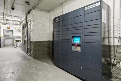 2187 Holland Avenue #4G, Bronx, NY 10462 - Photo 6