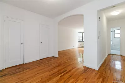 150 S Middle Neck Road #1B, Great Neck, NY 11021 - Photo 4