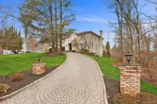 14 Pepperidge Dr, New City, NY 10956 - Photo 4