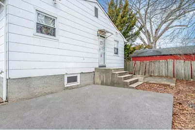 [Address not provided], Lindenhurst, NY 11757 - Photo 32