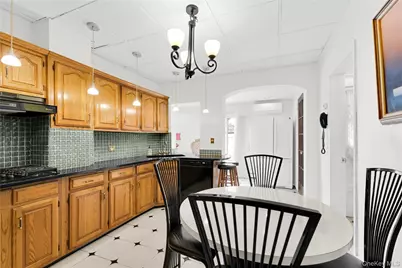 45 Aka 47 Saint James Terrace, Yonkers, NY 10704 - Photo 6