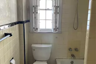 39 McCollom Pl, Yonkers, NY 10704 - Photo 10