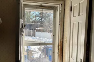 39 McCollom Pl, Yonkers, NY 10704 - Photo 2