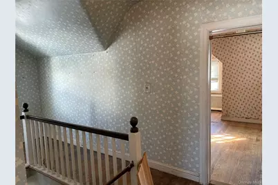 39 McCollom Place, Yonkers, NY 10704 - Photo 20