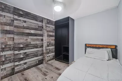 22 Eisenhower Avenue, Brentwood, NY 11717 - Photo 16