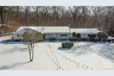 22 Wenwood Drive, Glen Head, NY 11545 - Photo 6