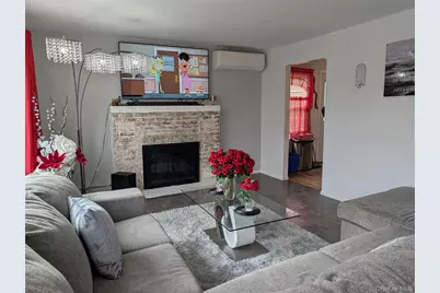 51 Lafayette Drive, Shirley, NY 11967 - Photo 4