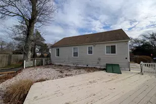 51 Lafayette Dr, Shirley, NY 11967 - Photo 18